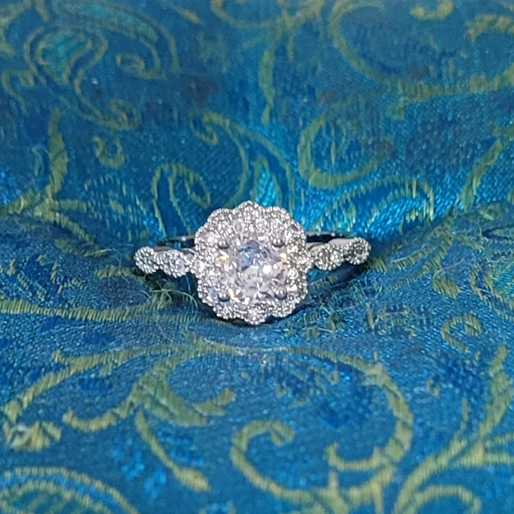 925S Luxury  Crystal Zircon Ring - Picture 2 of 4